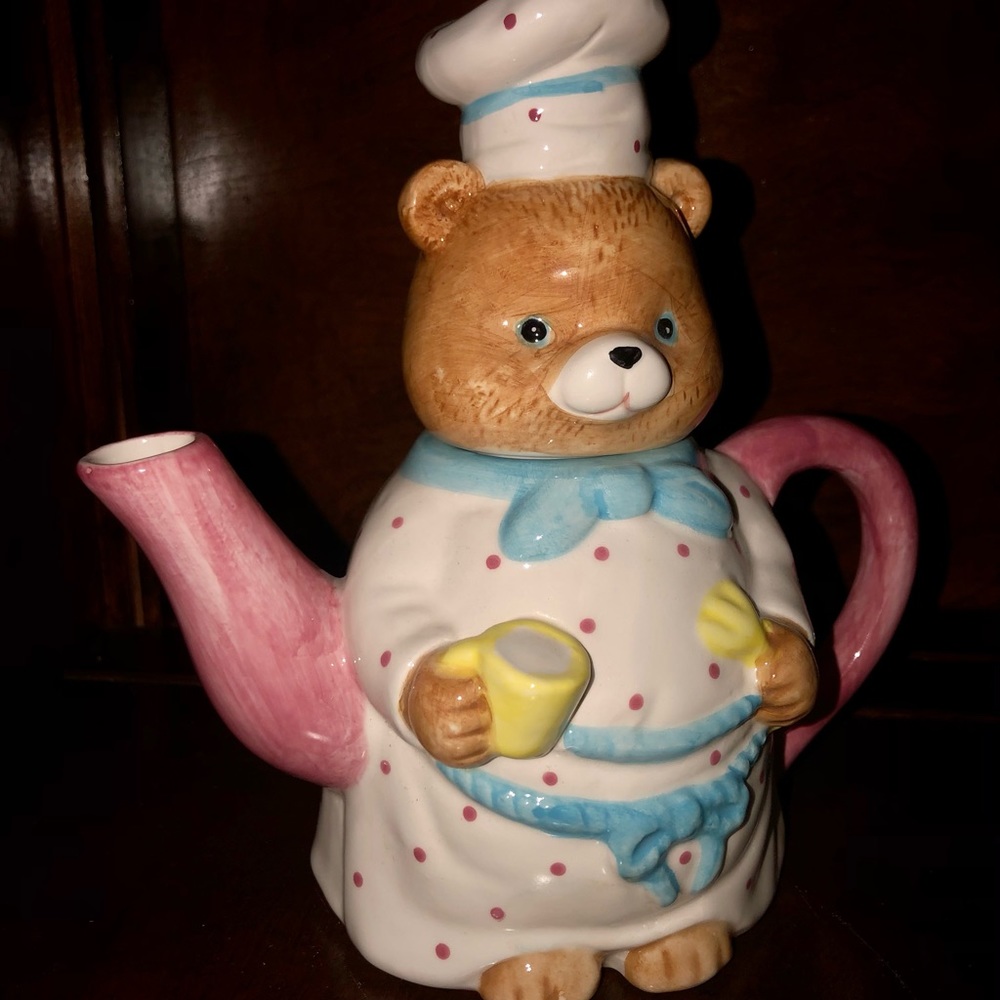 Vintage Bear teapot with matching tea creamer - Picture 4 of 12